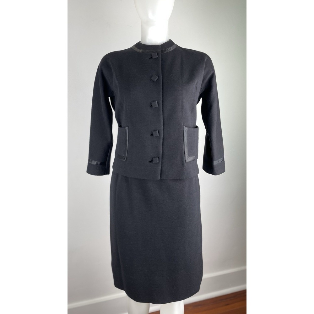 VTG 60s Jackie O Skirt Set Black Wool Knit Classic Satin Trim SZ 10 (FLAWS